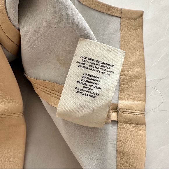 Wilfred Aritzia Patio Mini Skirt Faux Leather in Cream Size 4 - Picture 11 of 15